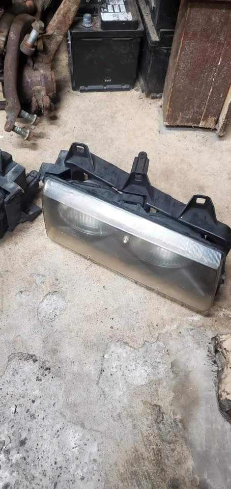 BMW E36 Sedan Headlights - photo 4