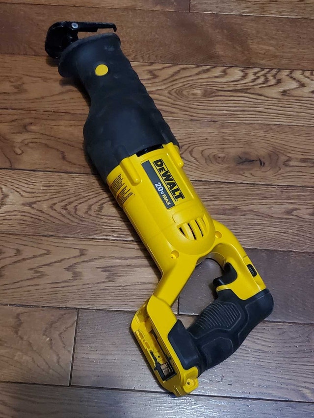 DeWalt Reciprocating Saw