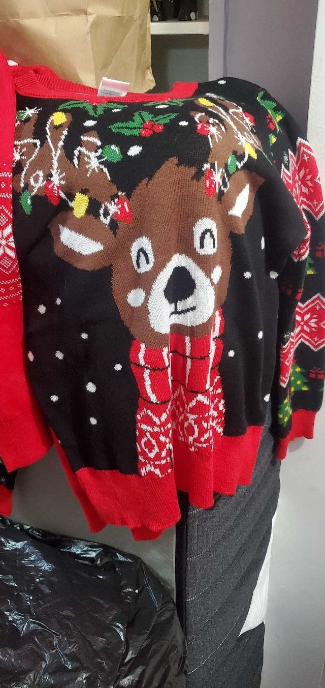 Christmas Sweaters - photo 2