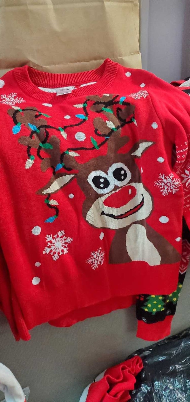 Christmas Sweaters - photo 4