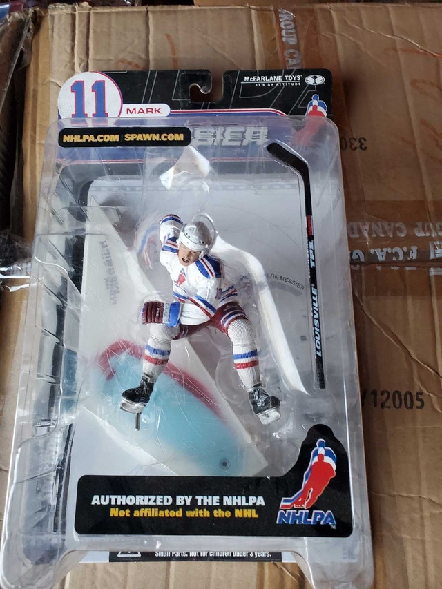 McFarlane Mark Messier Figure