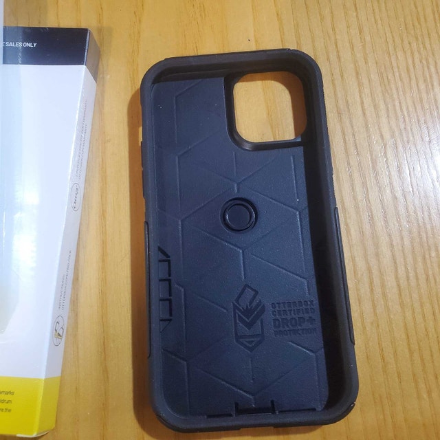 Otterbox iPhone 12 Case Brand New - photo 2