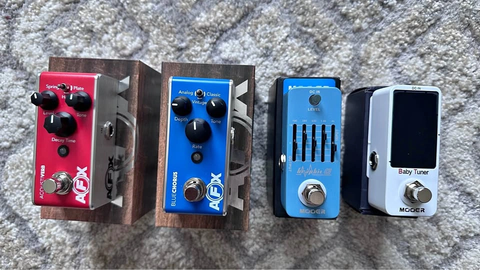 Acoustic Guitar Pedals - Fishman Reverb & Chorus + Mooer Tuner &