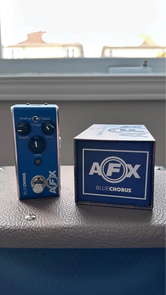 Acoustic Guitar Pedals - Fishman Reverb & Chorus + Mooer Tuner & - photo 4