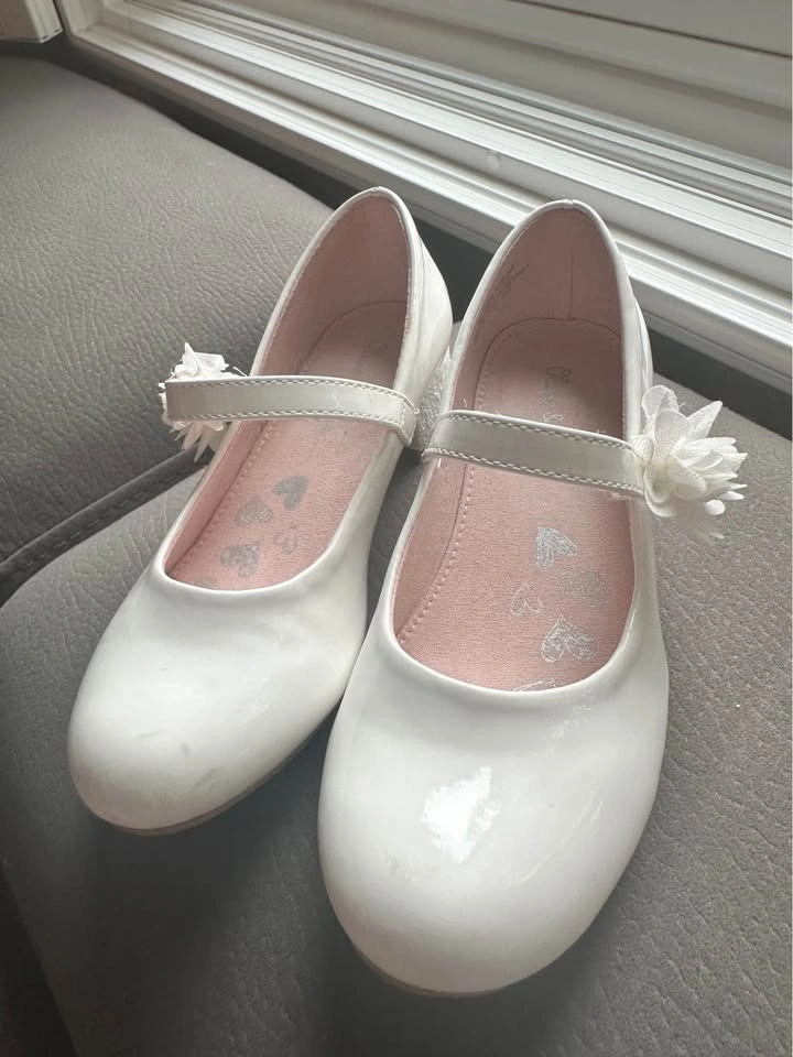 White Fancy Girl Shoes Size 1 - photo 3