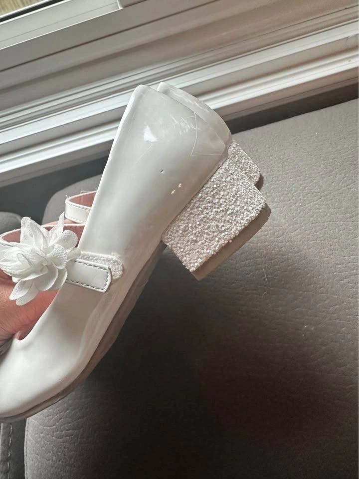 White Fancy Girl Shoes Size 1 - photo 4