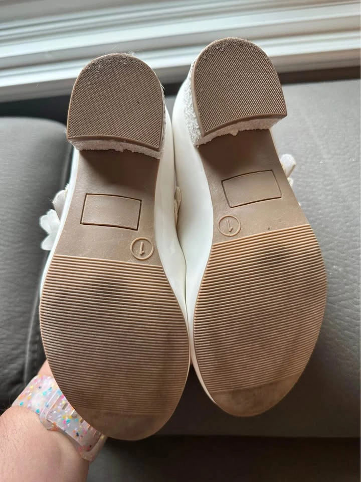 White Fancy Girl Shoes Size 1 - photo 5