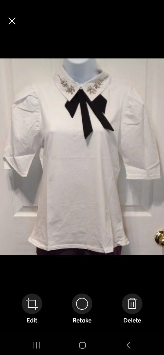 Women's Rhinestone T-Shirt with Daisy Paw Print - photo 4