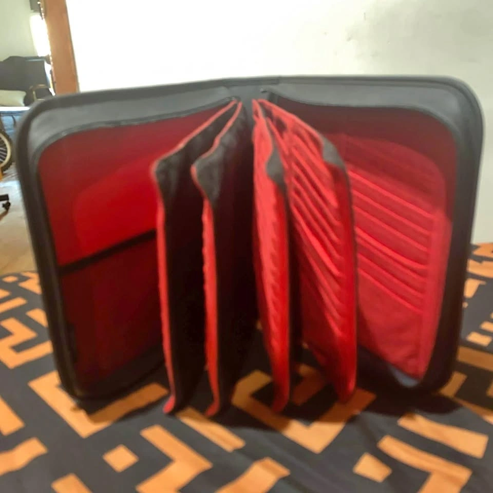 SR Black CD DVD Storage Case Red Interior