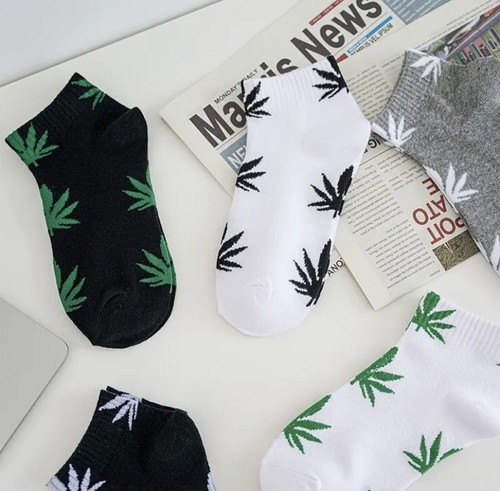 Hip Hop Marijuana Leaf Socks - 5 Pairs - photo 3