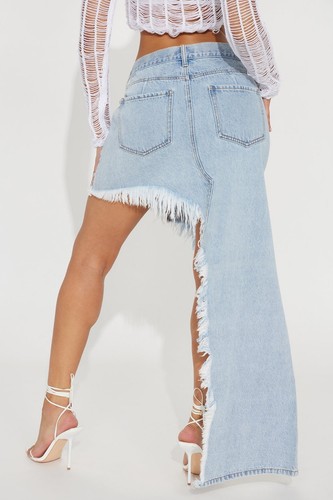 On Point Distressed Denim Long Skirt - Light Wash Size XL - photo 4
