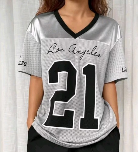 Women's V-Neck T-Shirt - Size S - photo 5