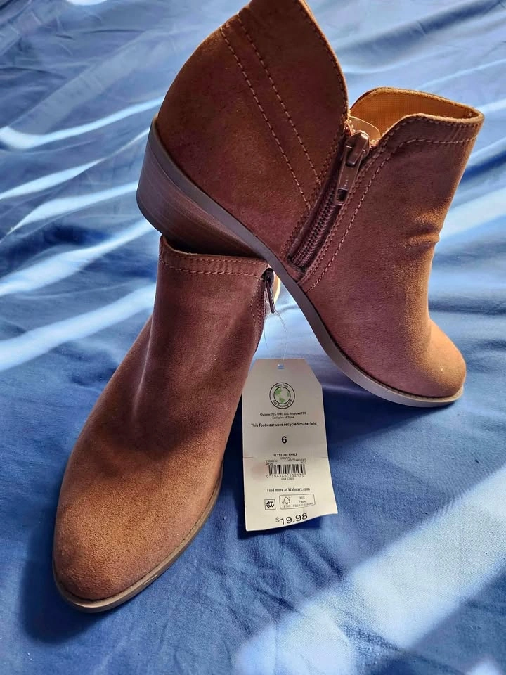 Chestnut Brown Microsuede Size 6 Women's Ankle Booties/ Boots