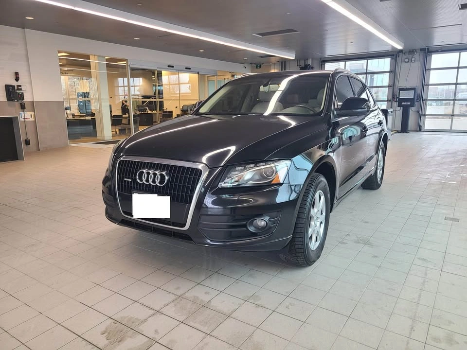 2011 Audi Q5 3.2L Quattro AWD SUV - photo 2