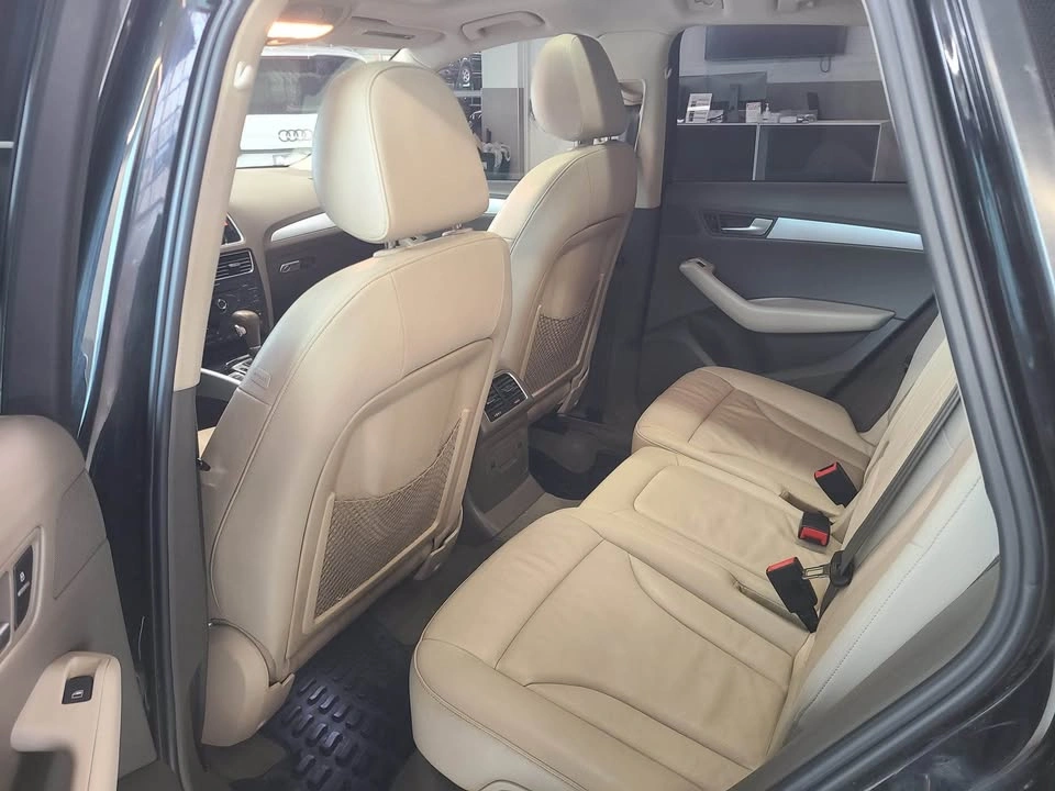 2011 Audi Q5 3.2L Quattro AWD SUV - photo 4