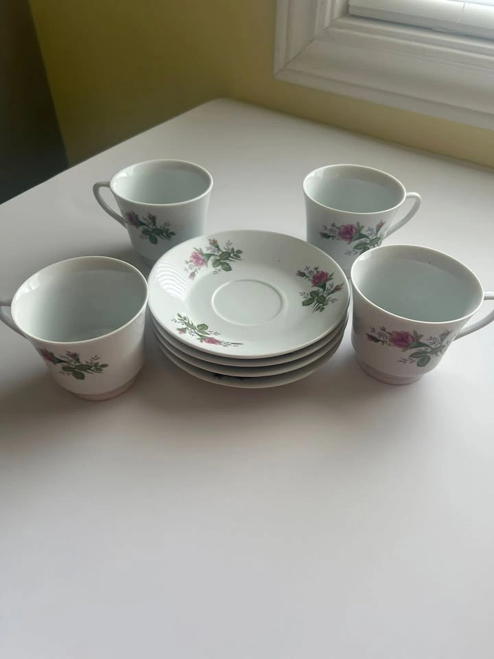 4-Piece Tea Set – Floral Teacups & Saucers - photo 4