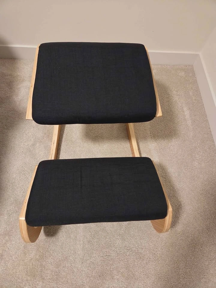 Ergonomic kneeling chair - photo 2