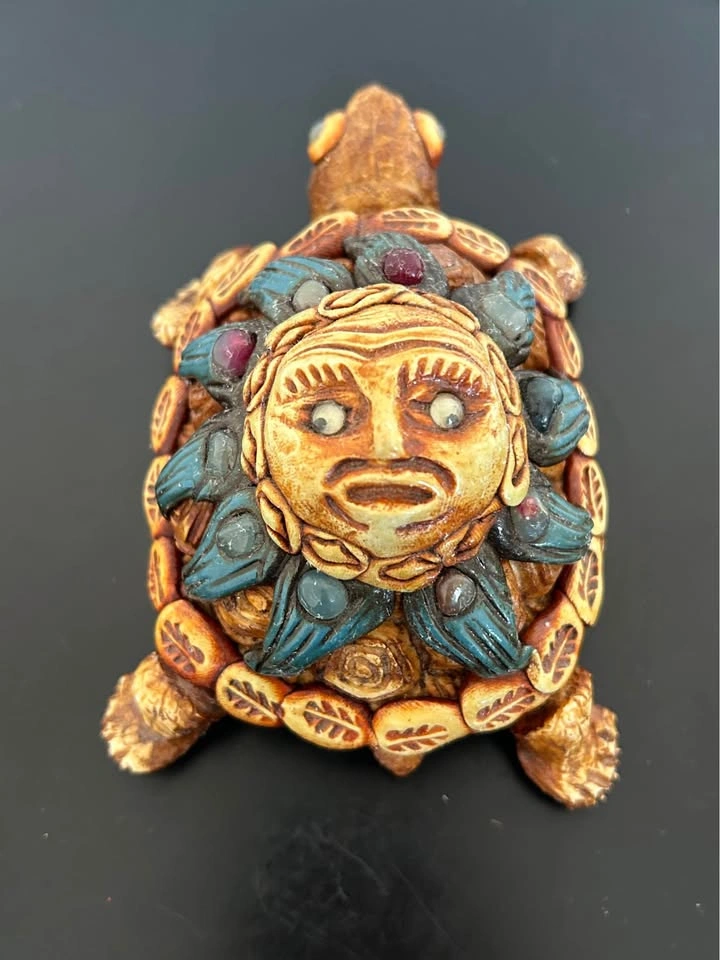 Vintage Mayan / Aztec Turtle Figurine - Sun Deity Shell - photo 4