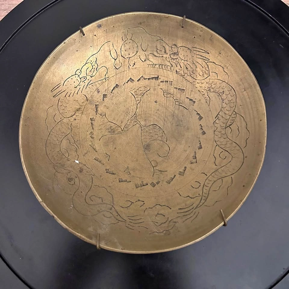 Vintage Etched Brass Dragon Plate – Chinese Dragon Wall Decor
