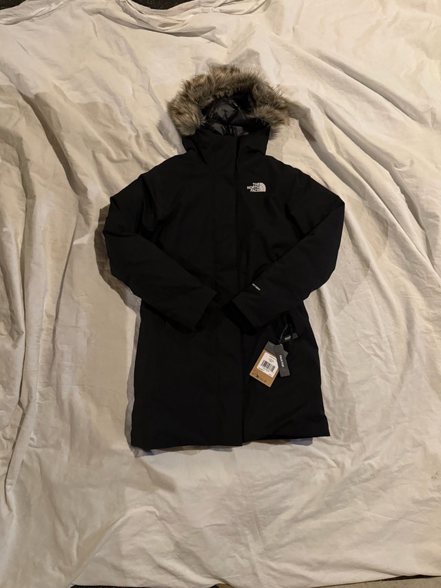 North Face Parka - New with Tags - Women's Small