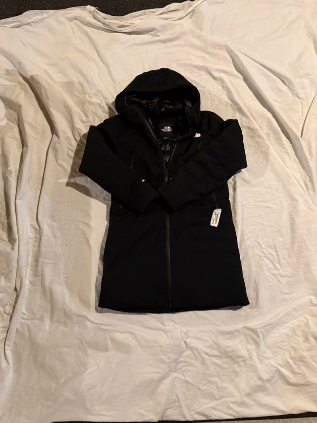 New The North Face Parka - Women's Small - Black