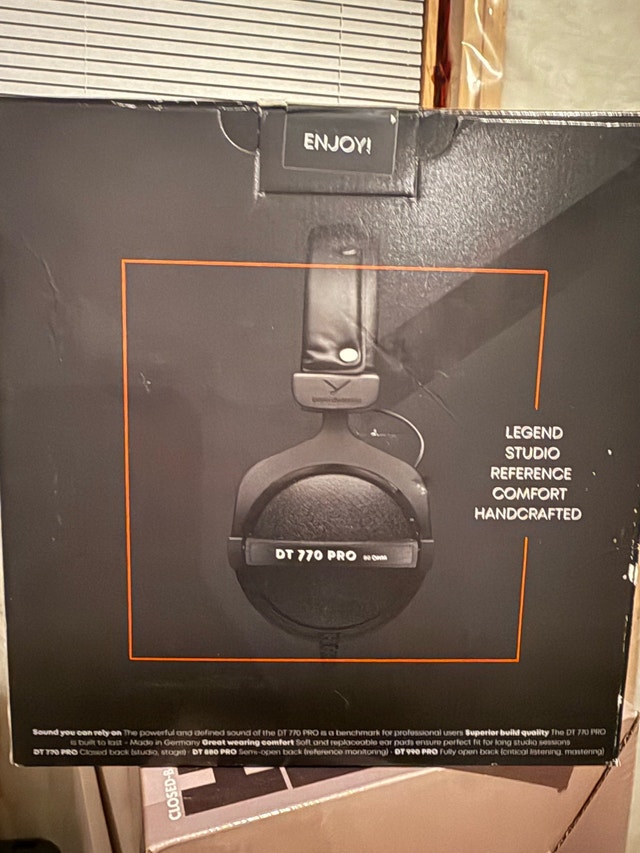 Beyerdynamic DT 770 Pro Studio Headphones - photo 2