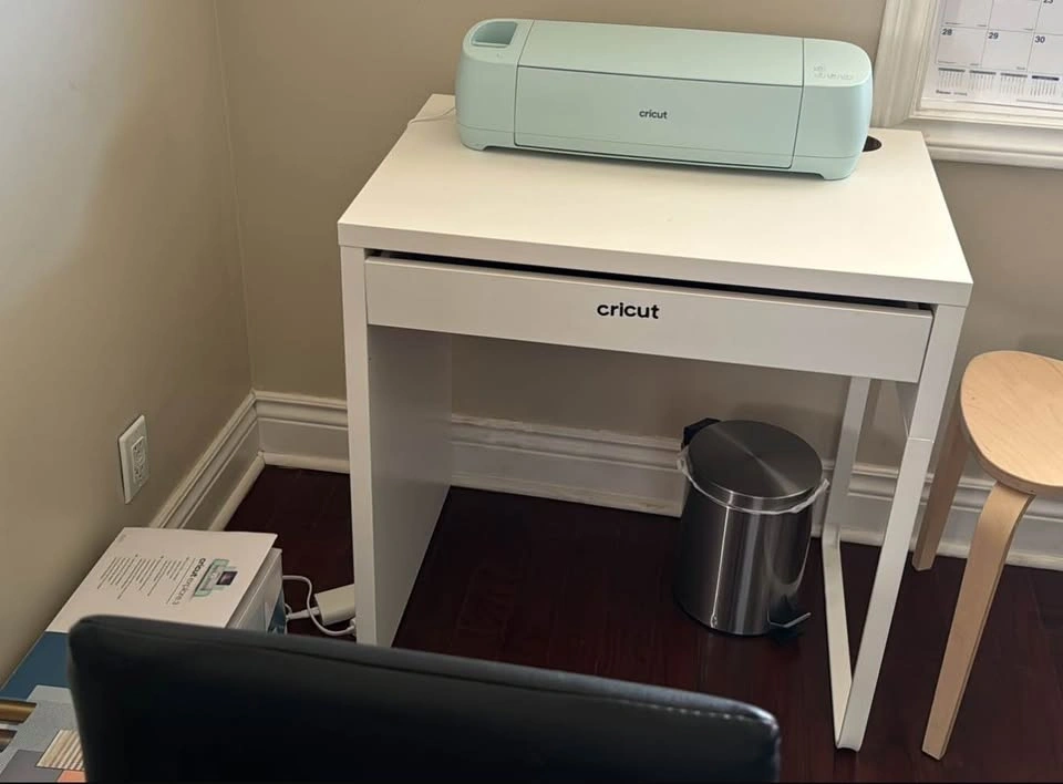 Cricut Maker 3 Bundle – Open Box (Unused) + Tools, Vinyl, Table - photo 2