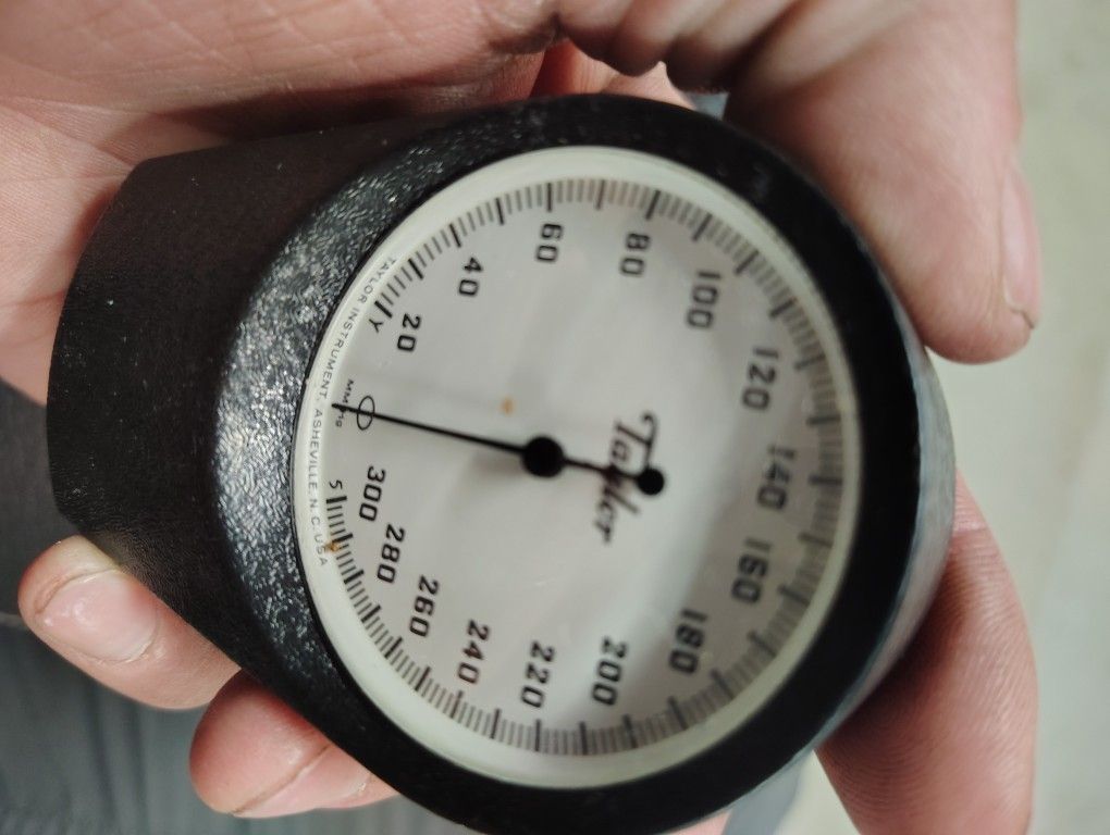 Vintage Taylor Sphygmomanometer Blood Pressure Gauge - Asheville - photo 3