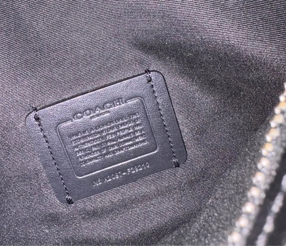 Signature C cross body - photo 4