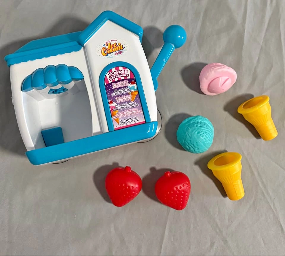 Ice Cream Shop Bath Play Set