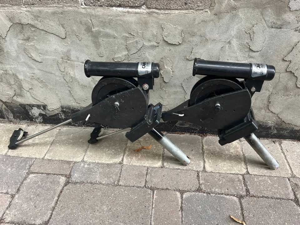 Cannon Manual Downriggers – Pair – Great Condition - photo 4