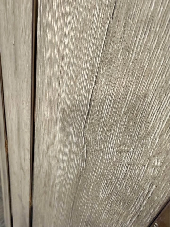 German Laminate Flooring - Kronotex Grey Oak AC5 10mm - photo 2
