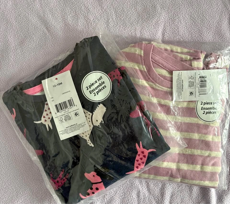 Set of 2 pairs of pyjamas (12-18m)
