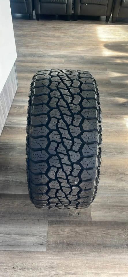 MOTO METAL 22x12 WHEELS FOR RAM 1500 W/ VENOM SWAMPTHING TIRES - photo 3
