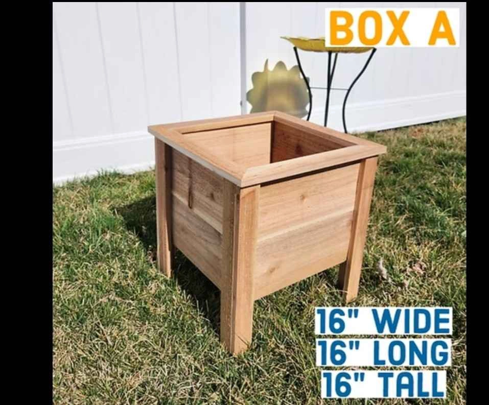 🌿 HANDMADE CEDAR PLANTERS & GARDEN PIECES 🌿 - photo 2