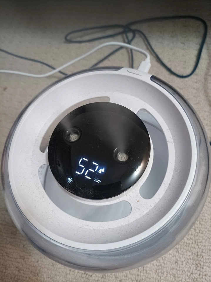 Large Humidifier with Humidistat and Light - photo 2