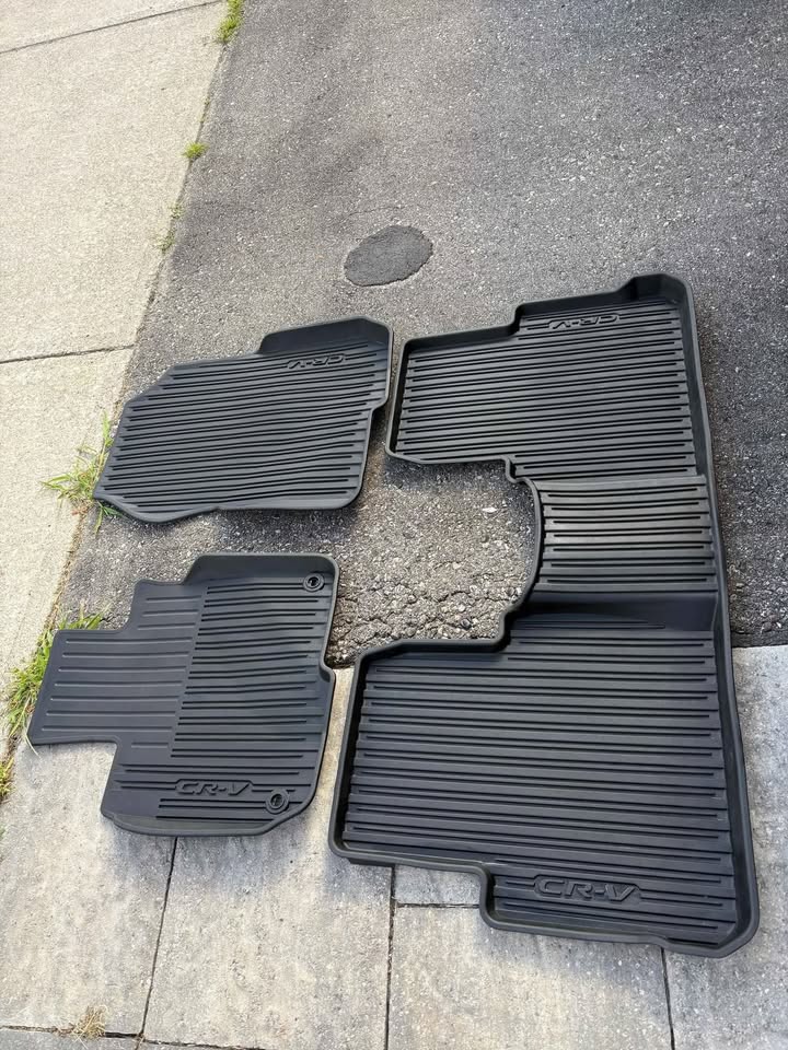 2017 TO 2022 Honda CR-V Floor Mats - photo 3
