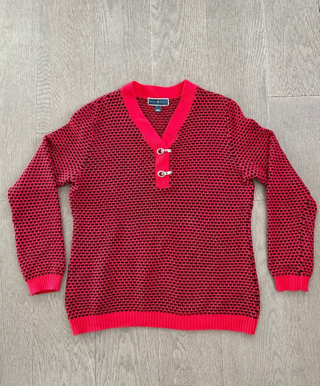 Cozy Ladies Sweater, Red/Black, Size Large (Brampton)
