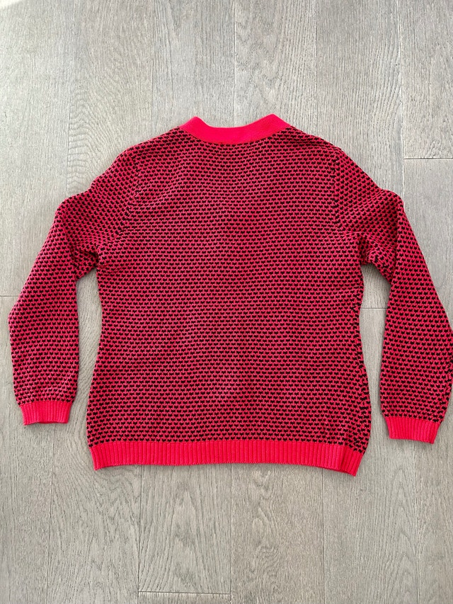 Cozy Ladies Sweater, Red/Black, Size Large (Brampton) - photo 4