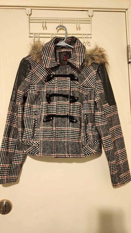 VTG Dollhouse Plaid Toggle Jacket - Faux Leather Sleeves & Hoode