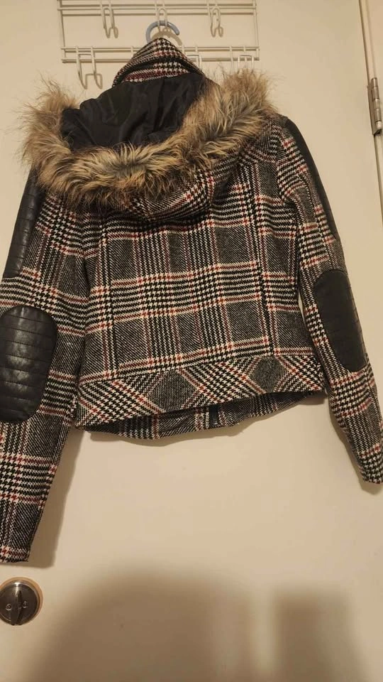 VTG Dollhouse Plaid Toggle Jacket - Faux Leather Sleeves & Hoode - photo 5