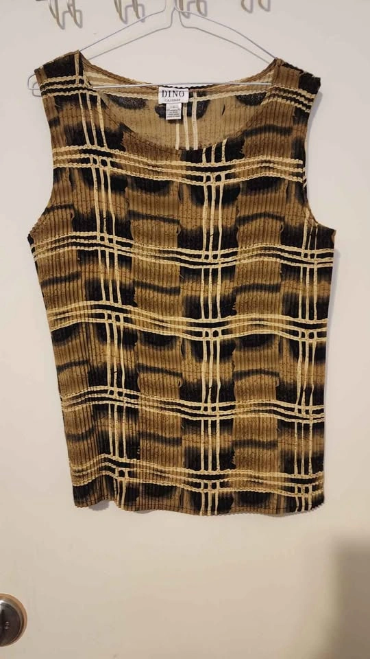 Vintage 90s DINO Micro-Pleated Twin Set - 2pc Shell & Button Dow - photo 2