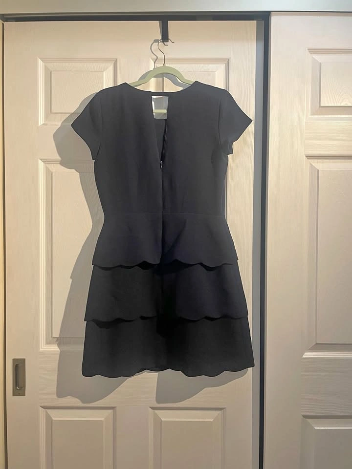 Club Monaco Black Scalloped Tier Dress Size 8
