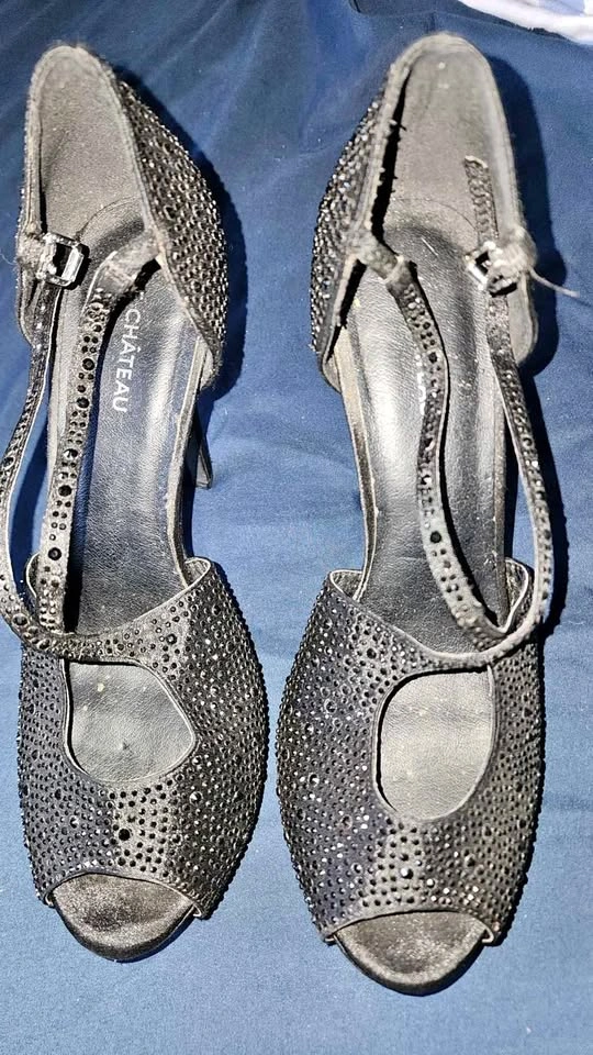 Le Château Black Rhinestone Peep-Toe Platform Stilettos - Size 1