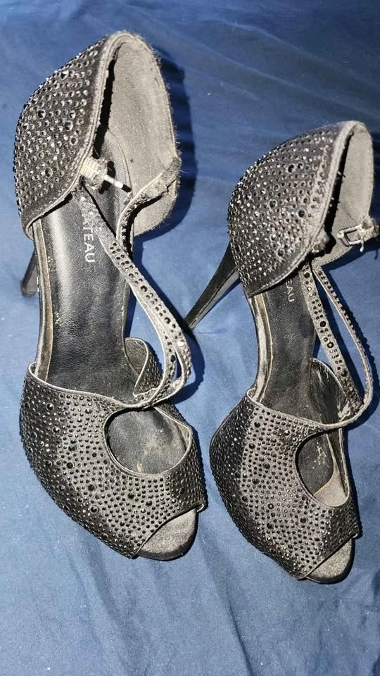 Le Château Black Rhinestone Peep-Toe Platform Stilettos - Size 1 - photo 2
