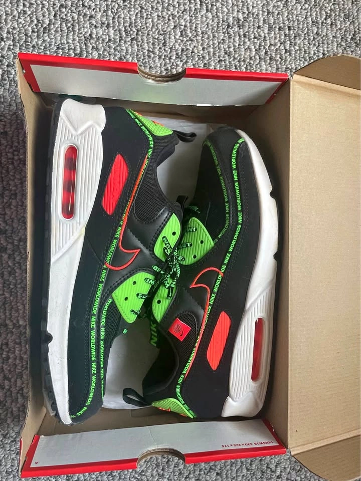 Air Max 90 Worldwide