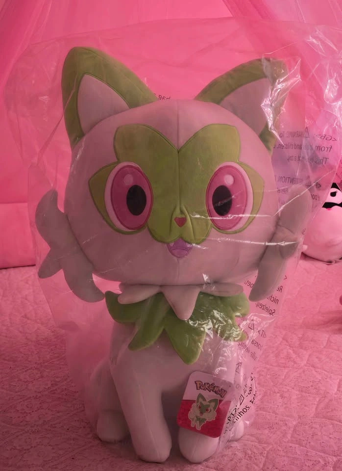 TAKING OFFERS♡Huge Pokemon Sprigatito Plushie!!!