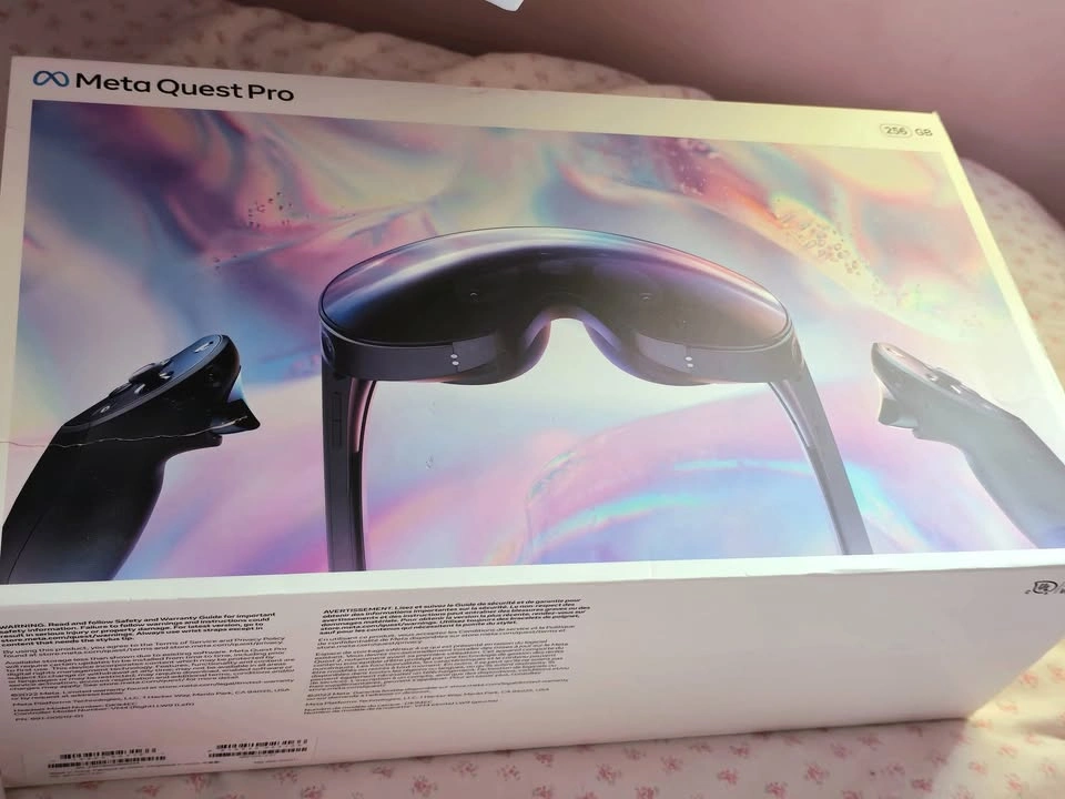 Meta Quest Pro BOX ONLY