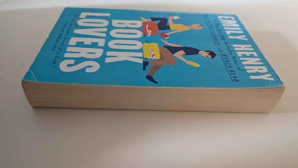 Emily Henry Book Lovers Paperback - photo 3