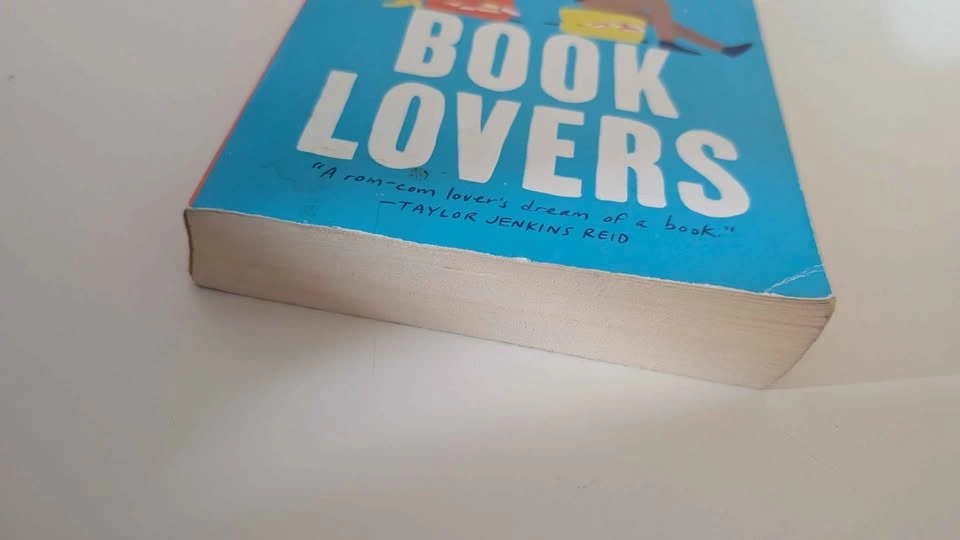 Emily Henry Book Lovers Paperback - photo 4